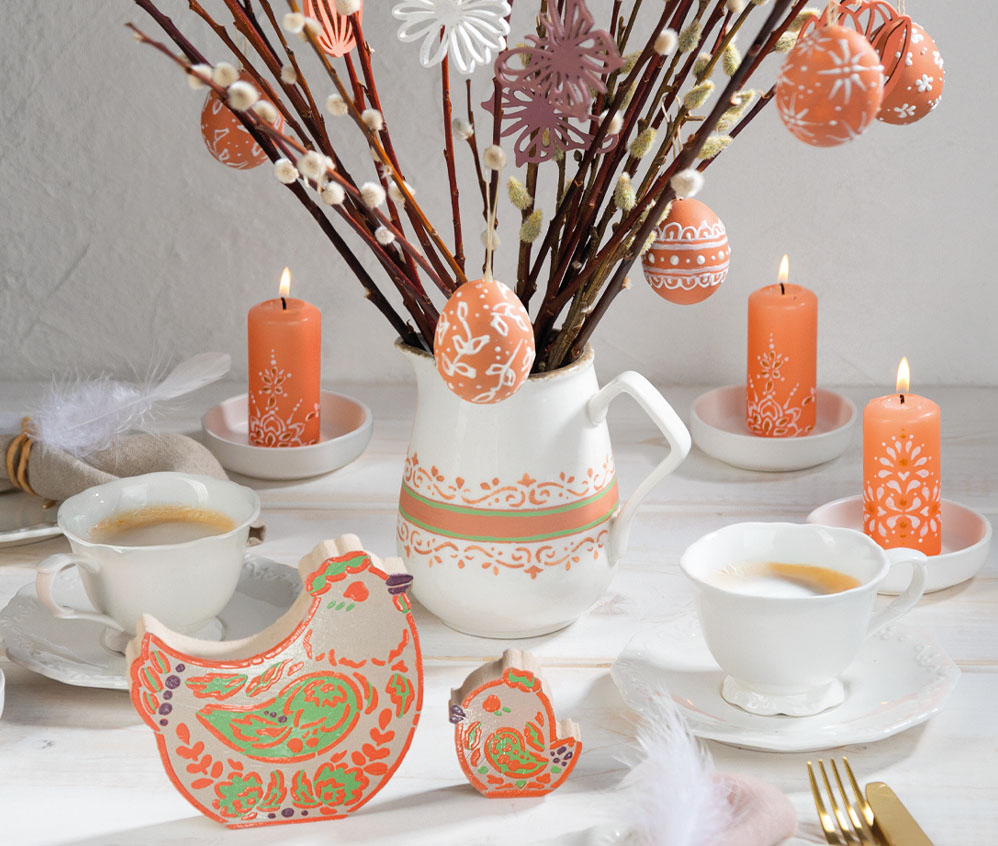 [Translate to französisch:] :fixed: Dekobild Stehende Hühner